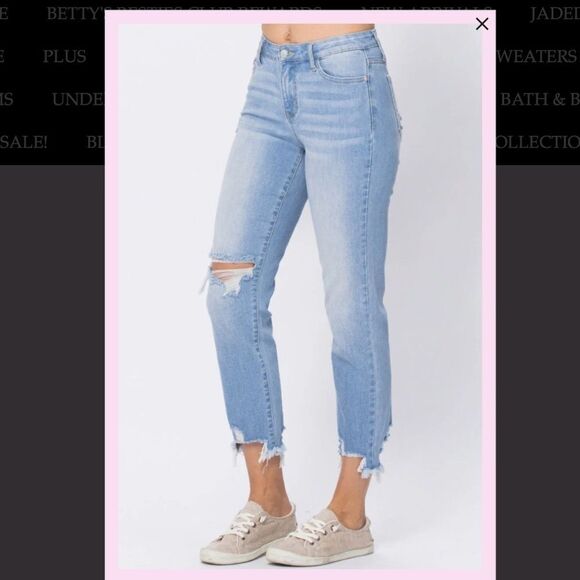 Judy Blue Destroyed Hem Boyfriend Jeans Light Wash Size 22w - Picture 1 of 6